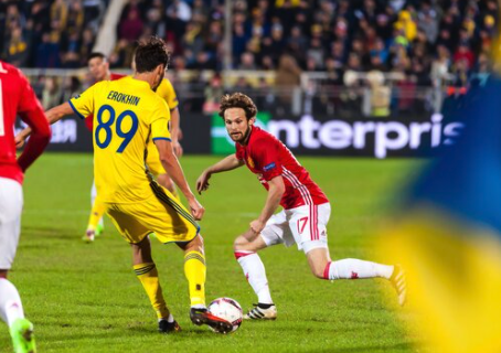 Daley Blind during a Manchester United game, is he on his way to Arsenal? Daley Blind during a Manchester United game, is he on his way to Arsenal?