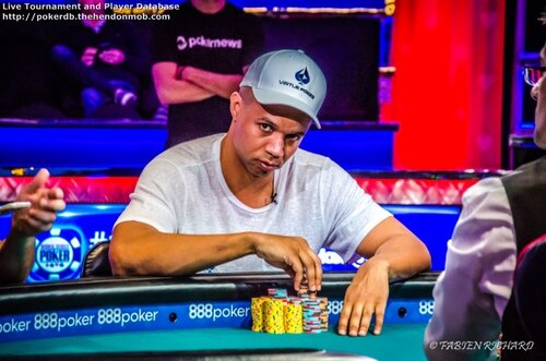 Phil Ivey playing poker